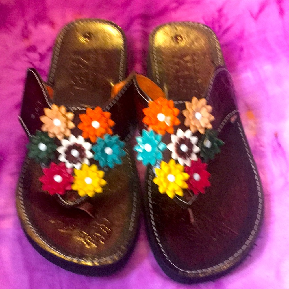 Mexican hand tooled flowered leather sandals